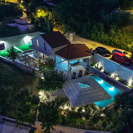 Mediterranean Oasis Seaside With Pool